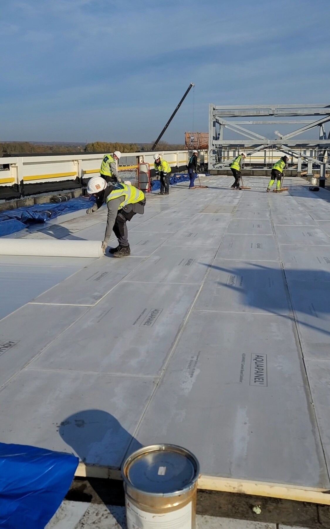 Facade and roofing works on a large-scale industrial build
